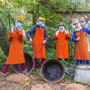 ATELIER JULES VERNE -FLORENCE LEMIEGRE- STAGE RAKU - AVENTURE EN NORMANDIE - RAKU