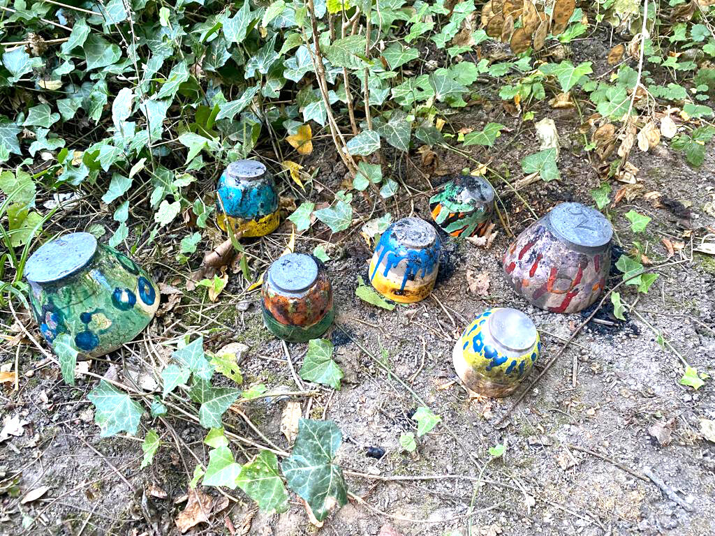 Créations des élèves : Bols et tasses Atelier Jules Verne de Florence Lemiegre - Stage raku - Atelier Jules Verne de Florence Lmeiegre - Raku en Normandie - Stage découverte raku en Normandie. -Raku en Seine-Maritime - Raku pr§s de Dieppe en Normandie